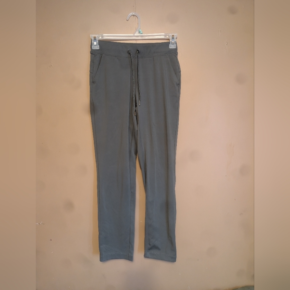 Woman's Green Yogalicious Pants